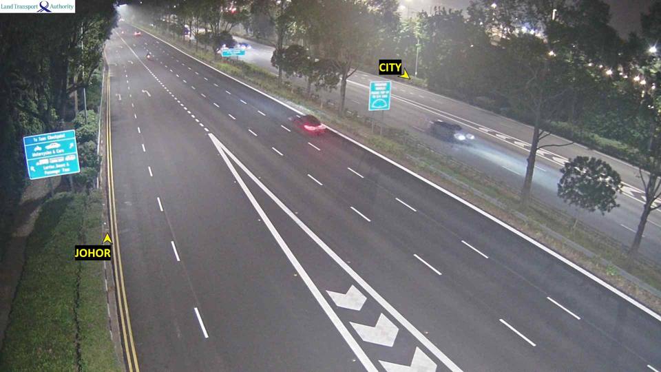 AYE after Tuas West Road, towards the checkpoint