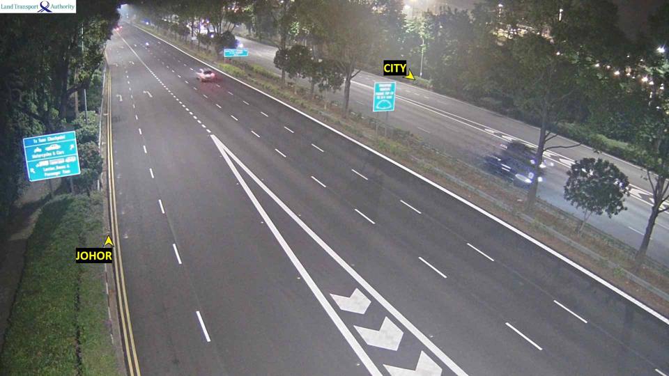 AYE after Tuas West Road, towards the checkpoint